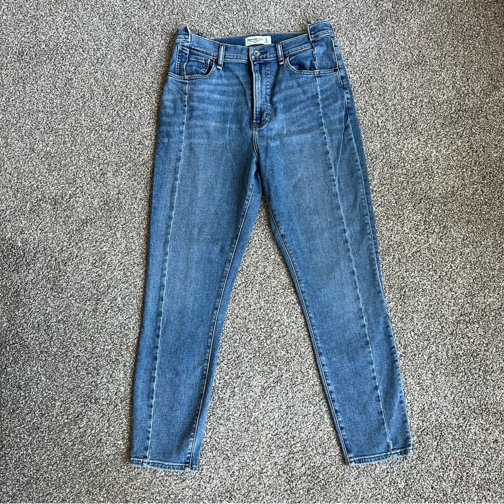 Abercrombie & Fitch The Super Skinny Ankle High Rise Front Seam, Size 31/12